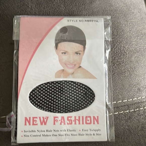 Wig - Picture 3 of 3